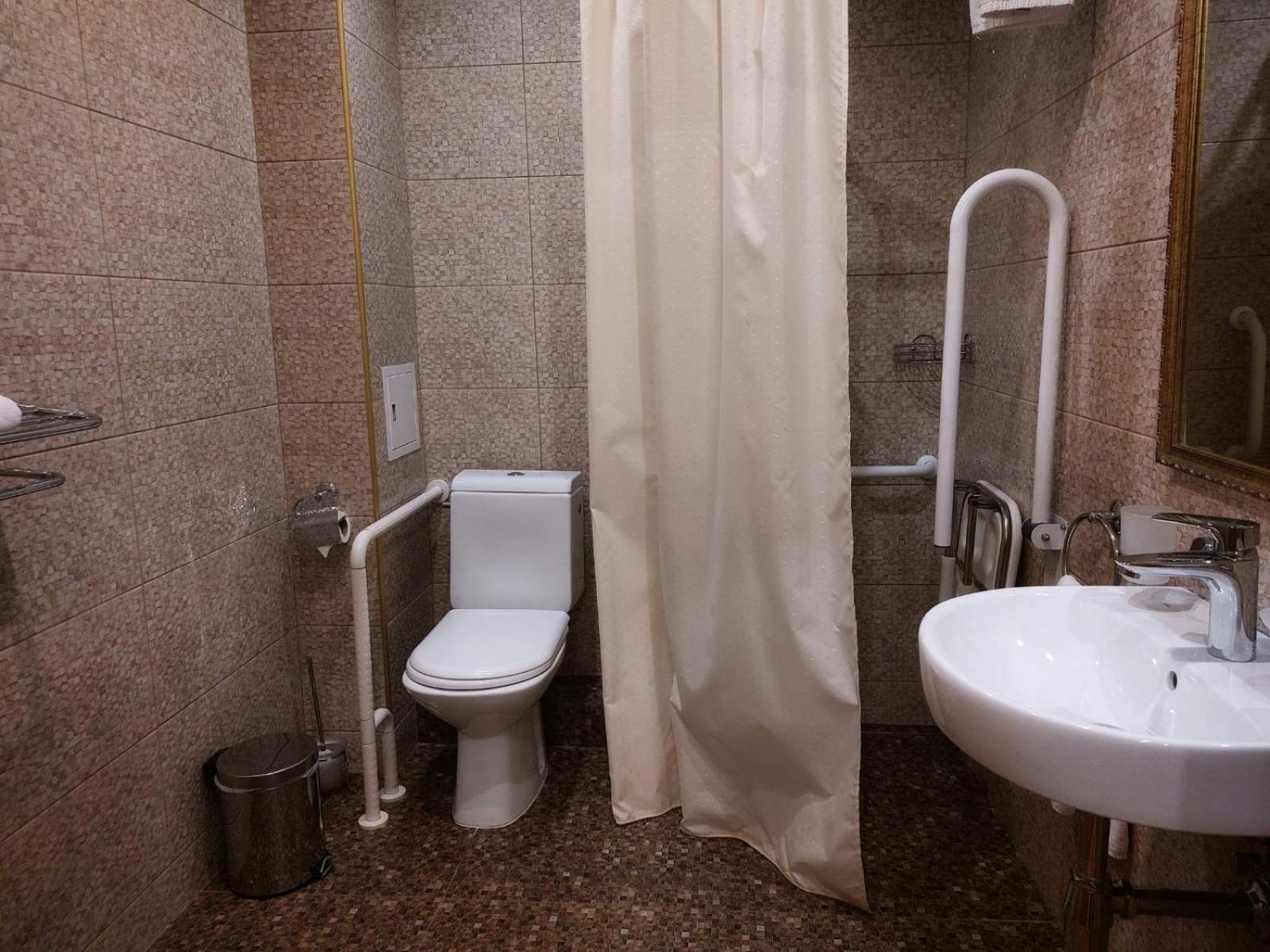 Optima Collection Podil Plaza Hotel Kiev Luaran gambar