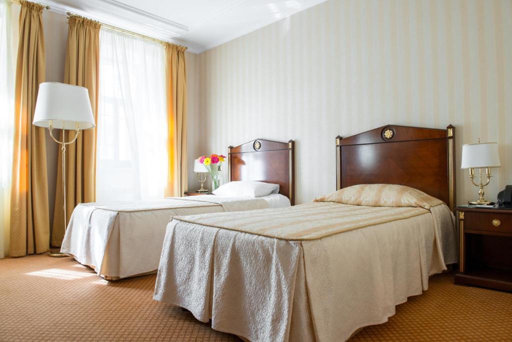 Optima Collection Podil Plaza Hotel Kiev Luaran gambar