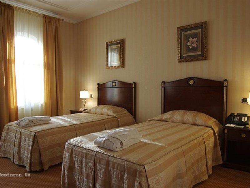 Optima Collection Podil Plaza Hotel Kiev Luaran gambar