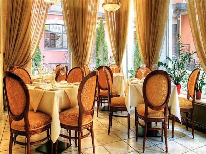 Optima Collection Podil Plaza Hotel Kiev Luaran gambar