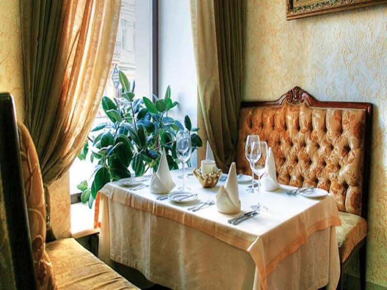 Optima Collection Podil Plaza Hotel Kiev Luaran gambar