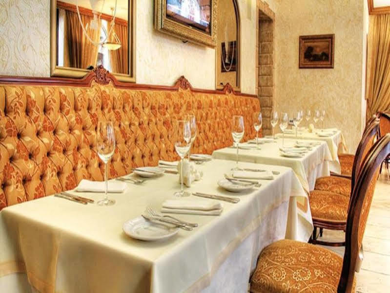 Optima Collection Podil Plaza Hotel Kiev Luaran gambar