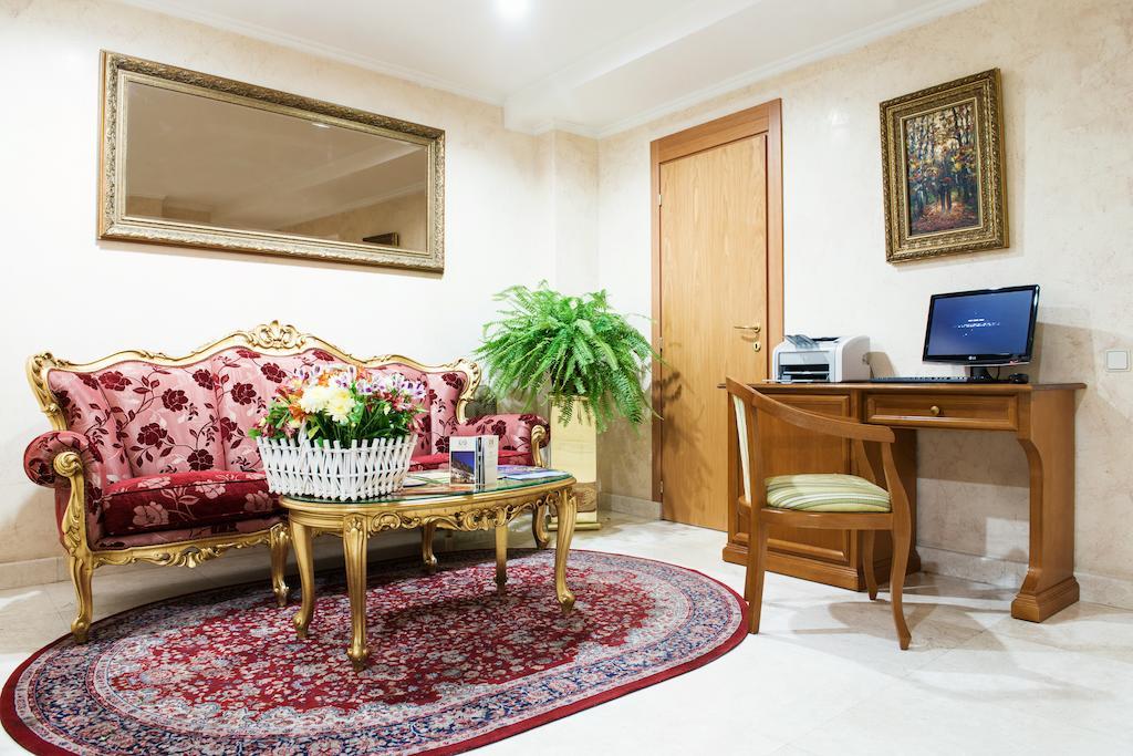 Optima Collection Podil Plaza Hotel Kiev Luaran gambar