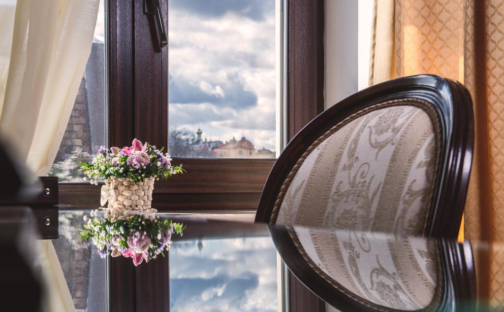 Optima Collection Podil Plaza Hotel Kiev Luaran gambar